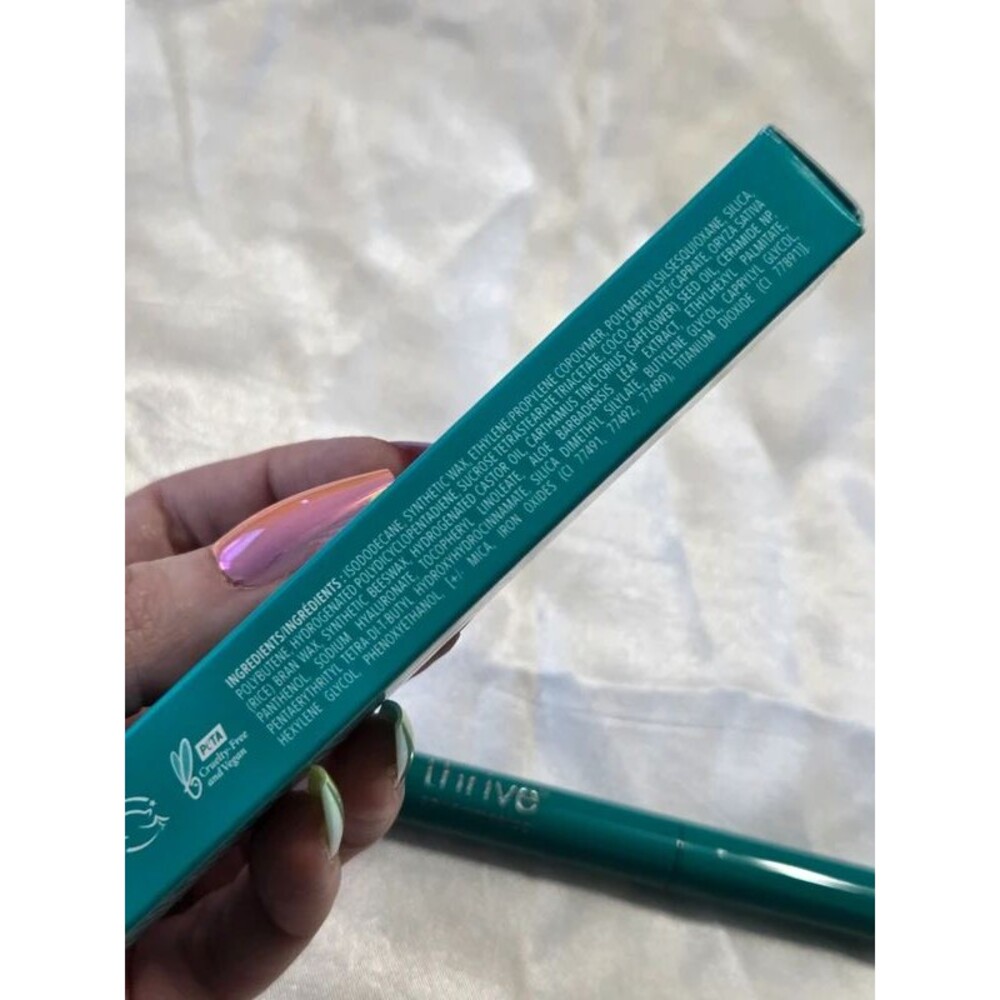 Thrive Infinity Waterproof Eyeshadow Stick - Gailon (terracotta matte) - Picture 7 of 13